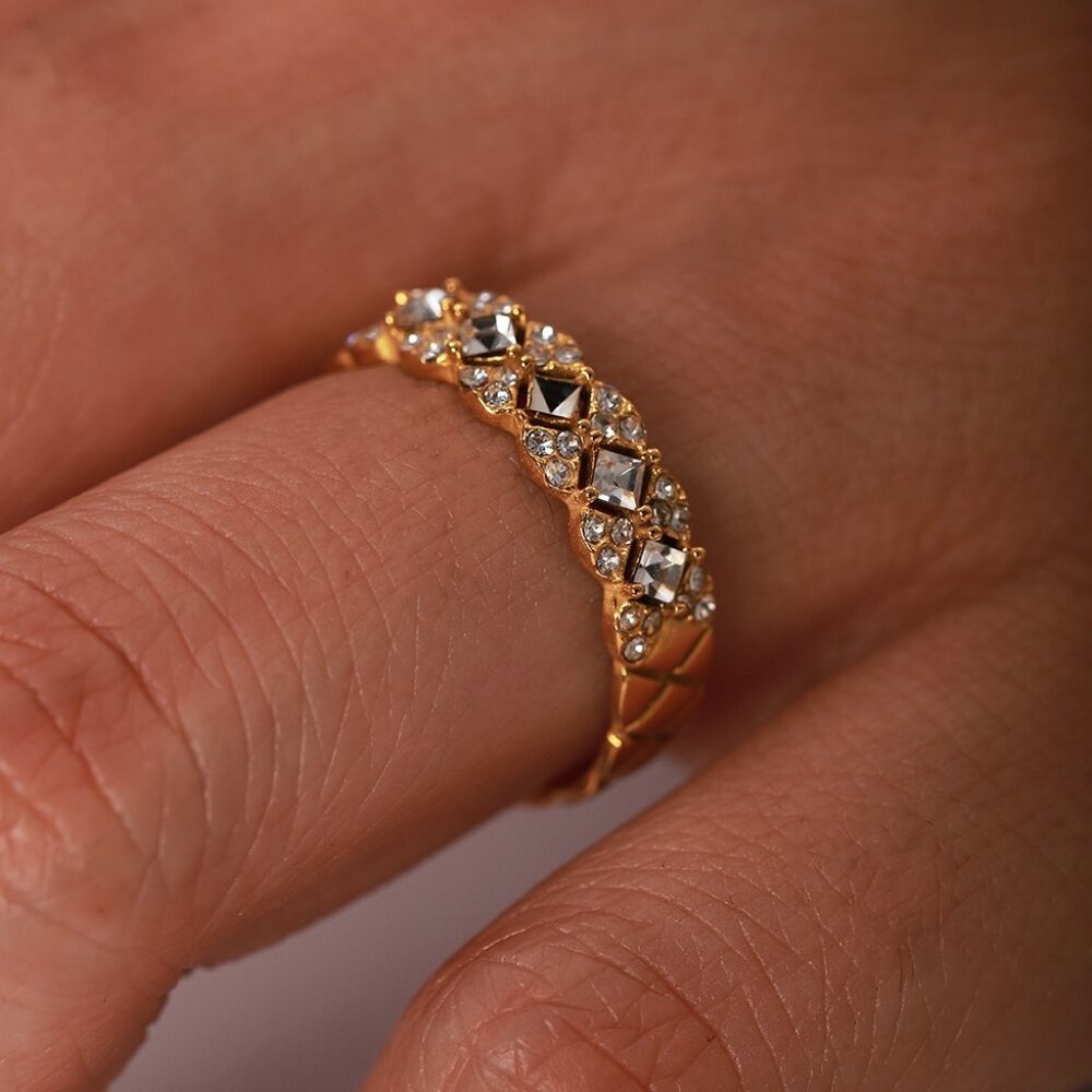 Zircon Lattice Texture Flower Ring 18K Gold Adjustable - Picture 4 of 10